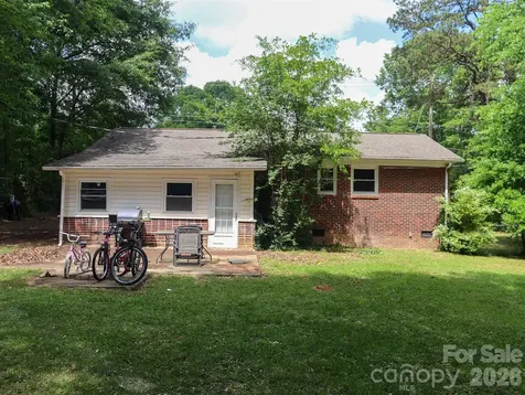 1006 Iris Drive Gastonia NC 28056