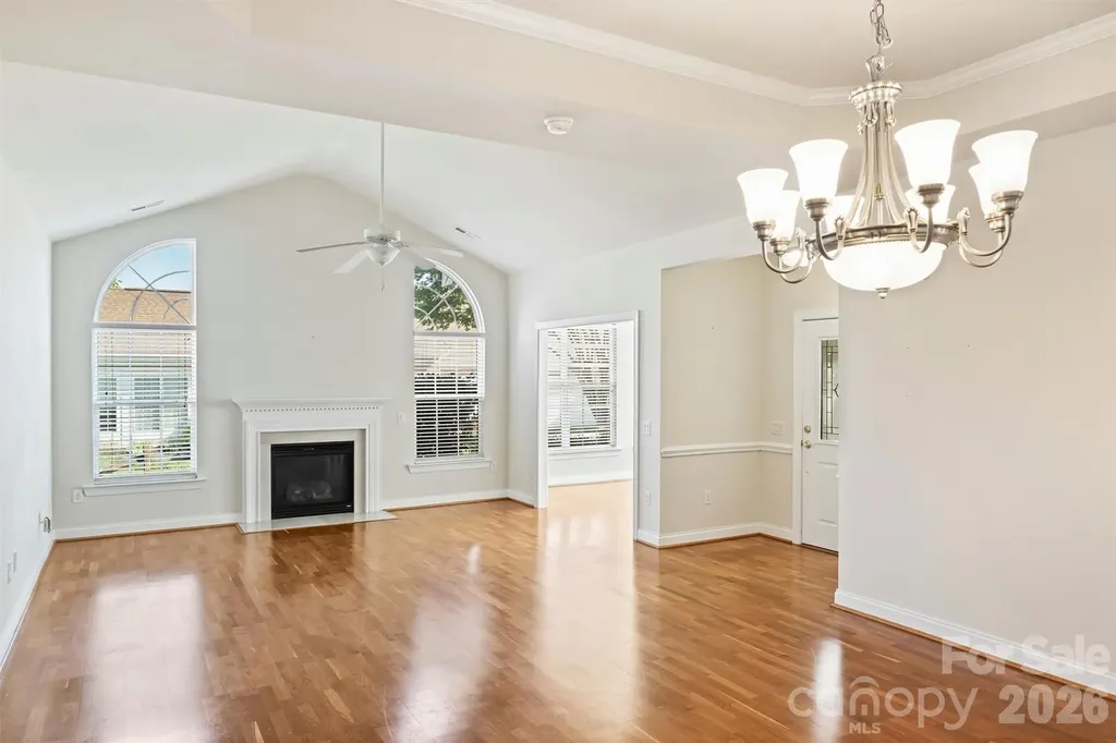 2015 Woodburn Terrace Matthews NC 28105
