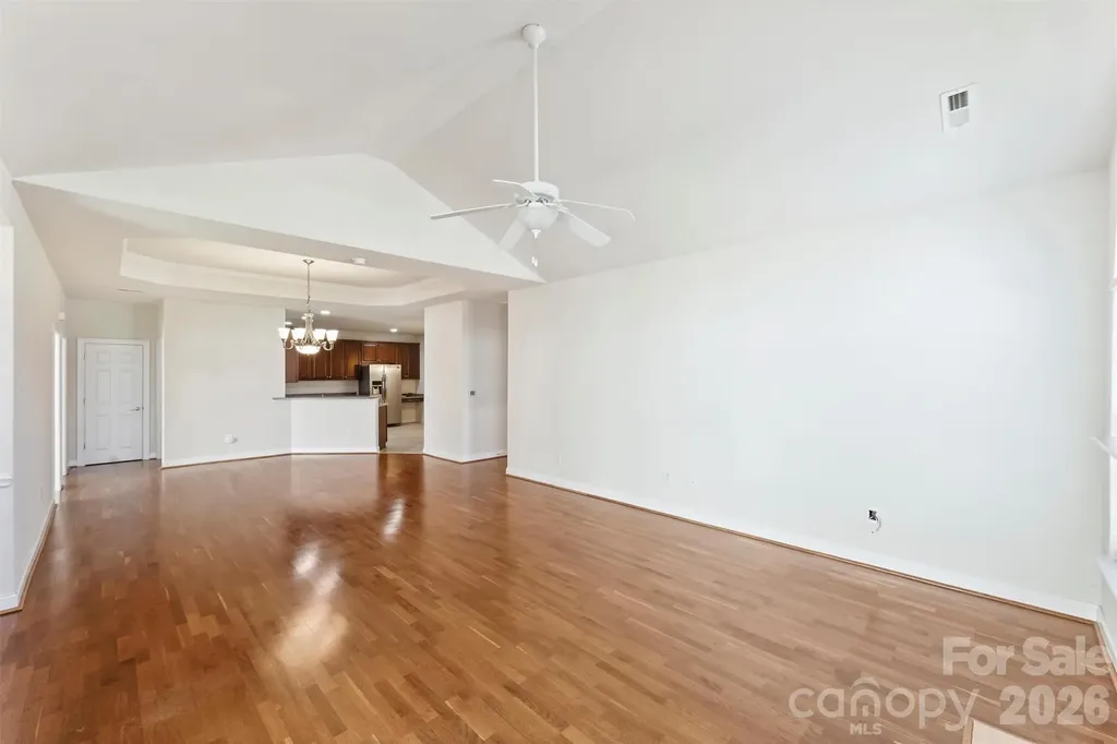 2015 Woodburn Terrace Matthews NC 28105