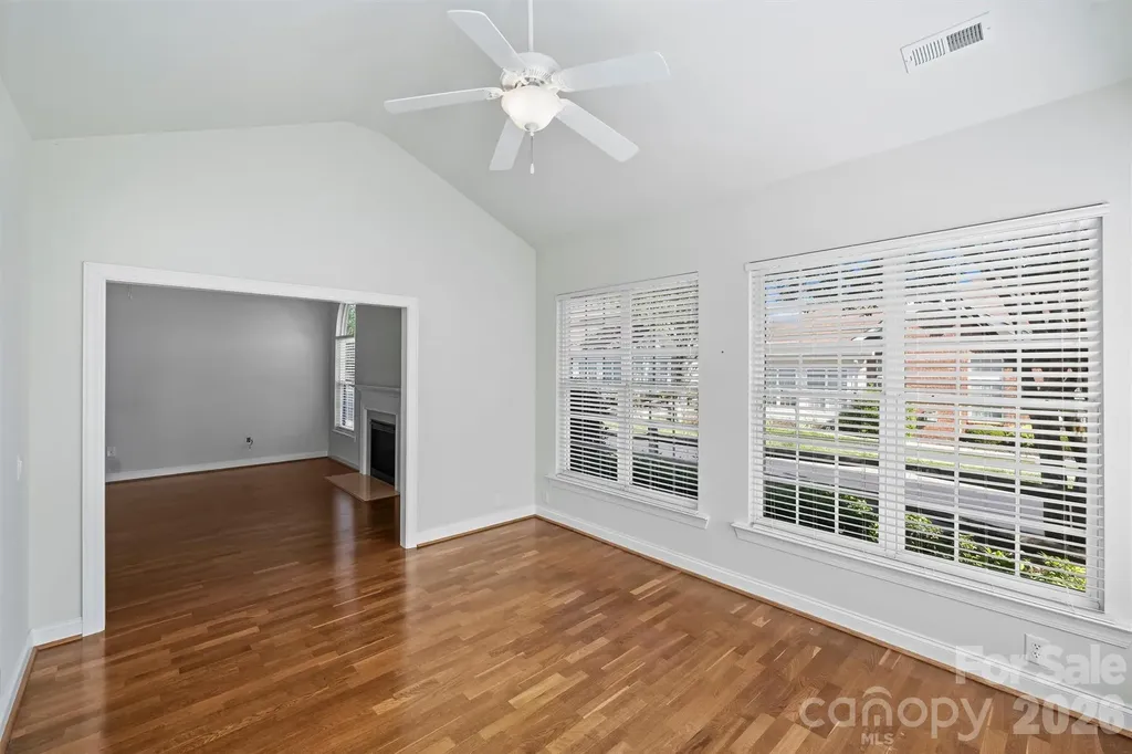 2015 Woodburn Terrace Matthews NC 28105