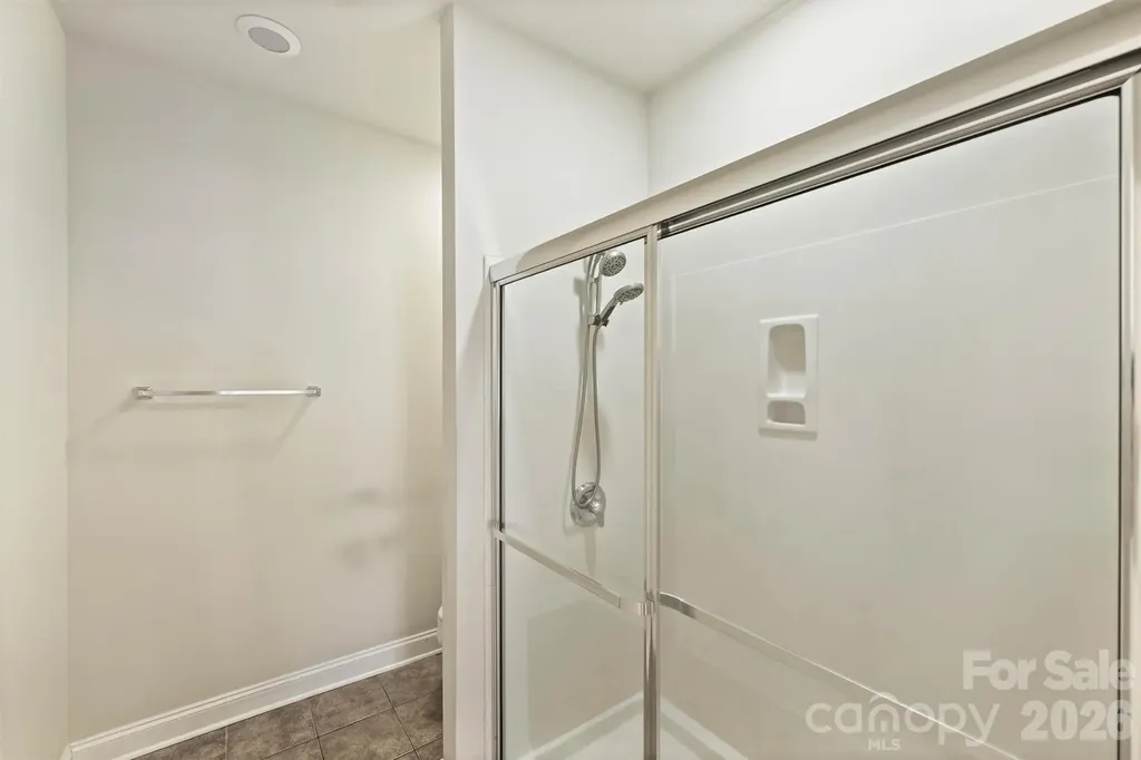 2015 Woodburn Terrace Matthews NC 28105