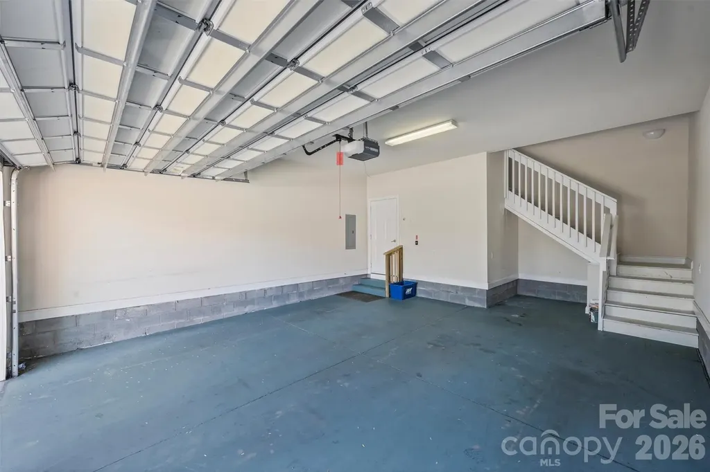 2015 Woodburn Terrace Matthews NC 28105