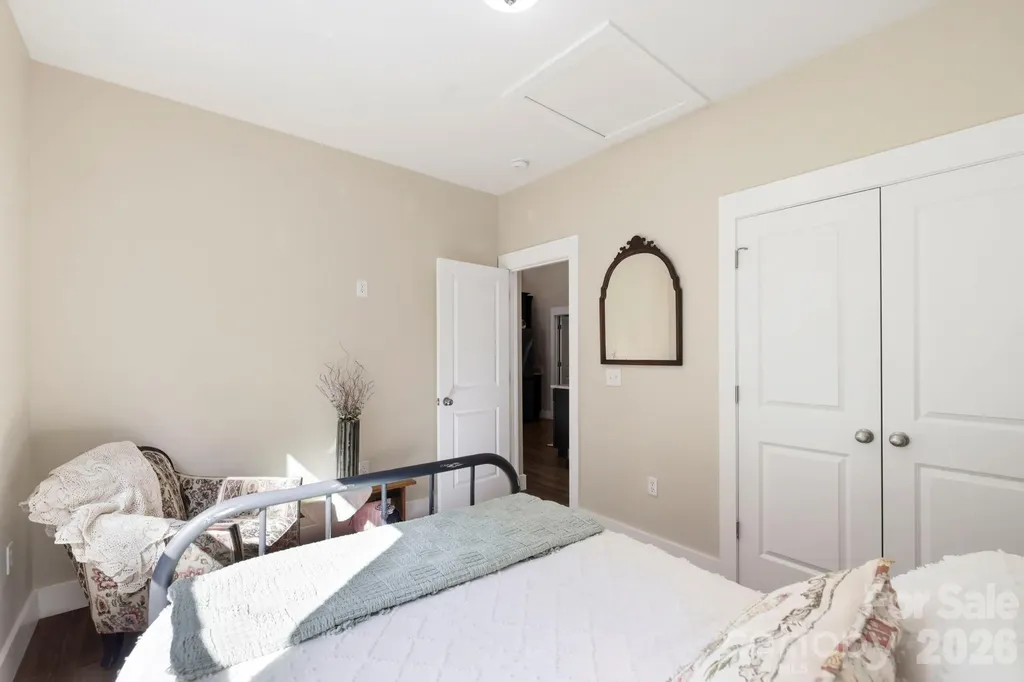 143 Beechnut Drive Hendersonville NC 28739