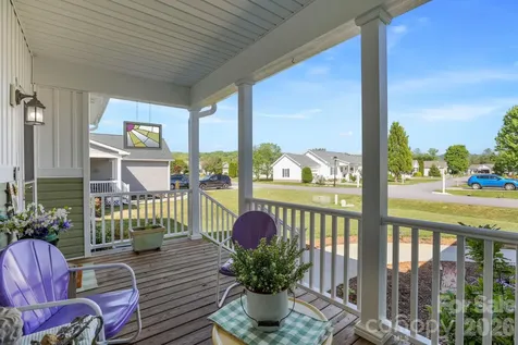 143 Beechnut Drive Hendersonville NC 28739