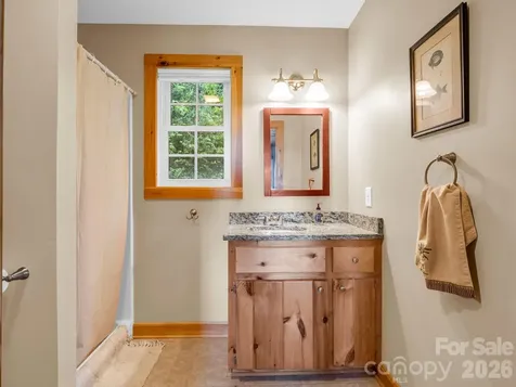 603 Pace Mountain Road Saluda NC 28773