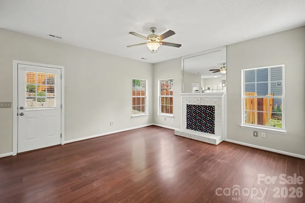1921 Stonewyck Avenue Kannapolis NC 28081