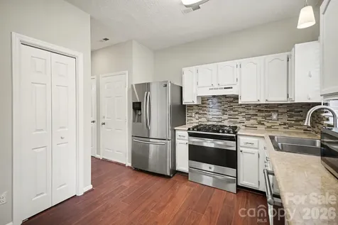 1921 Stonewyck Avenue Kannapolis NC 28081