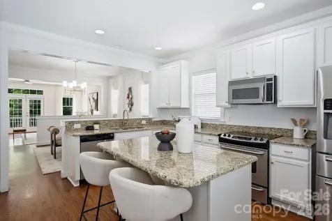1916 Lela Avenue Charlotte NC 28208