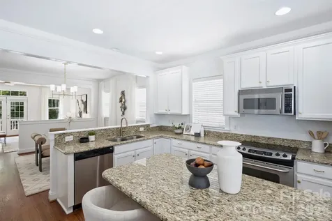 1916 Lela Avenue Charlotte NC 28208