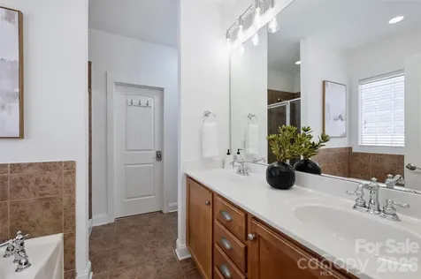 1916 Lela Avenue Charlotte NC 28208