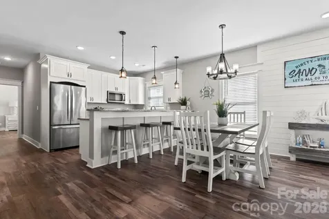 119 Sunset Drive Garden City SC 29576