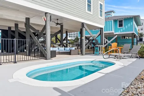 119 Sunset Drive Garden City SC 29576