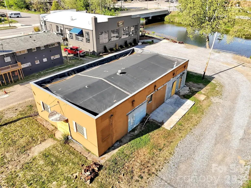 31 Penland Street Canton NC 28716