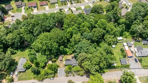 3828 Oakwood Road Charlotte NC 28269
