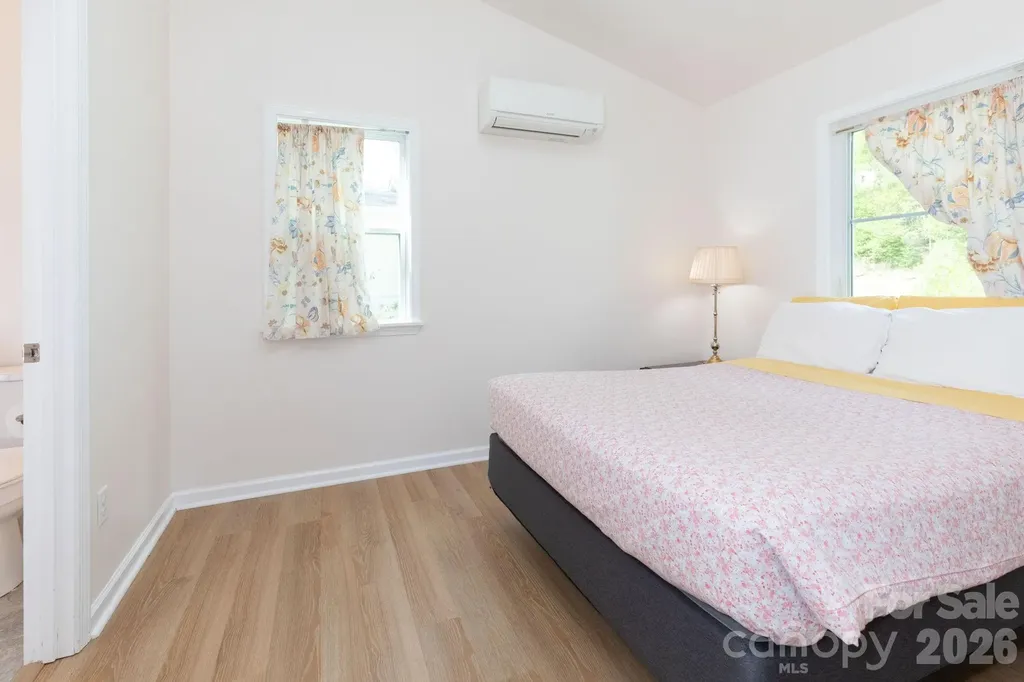 12 Lila Lane Clyde NC 28721