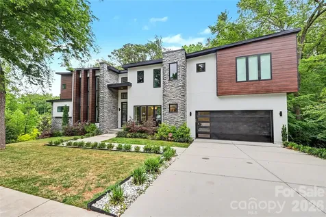 2810 Huntingtowne Farms Lane Charlotte NC 28210