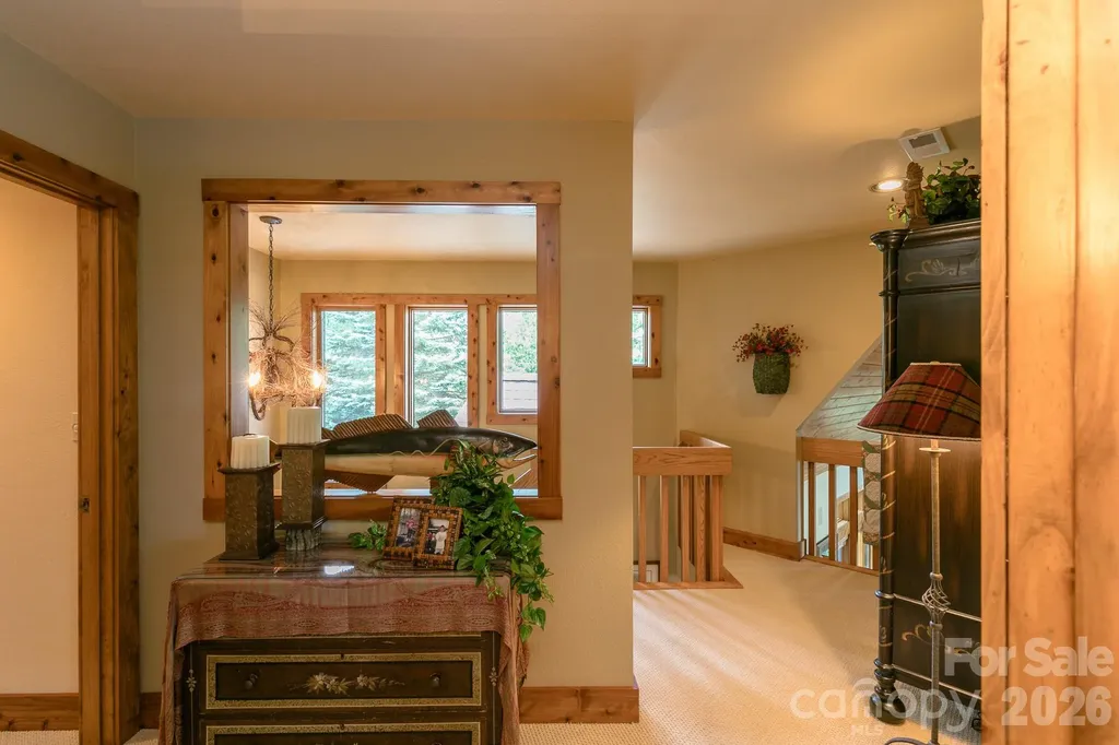 456 Spring House Drive Burnsville NC 28714