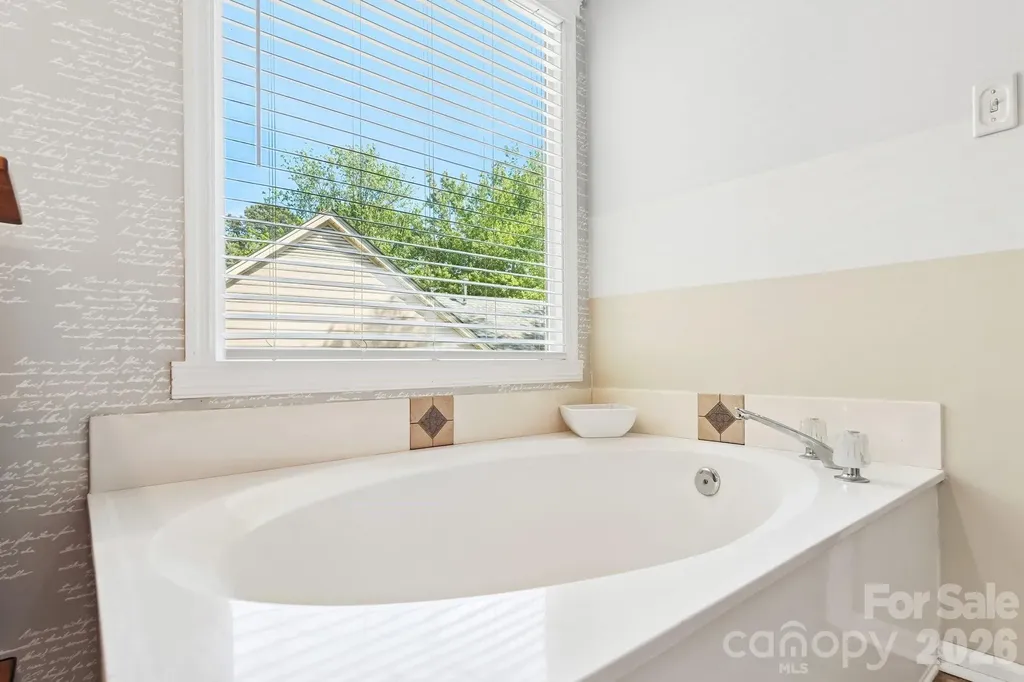 186 Southhaven Drive Mooresville NC 28117