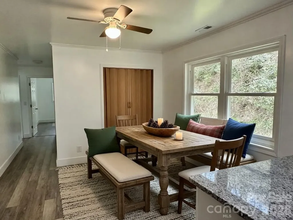 8855 Bugger Hollow Road Newland NC 28657