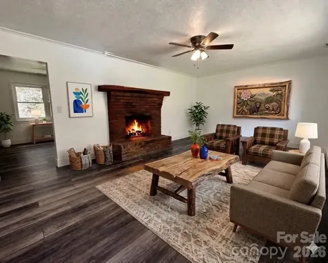 8855 Bugger Hollow Road Newland NC 28657