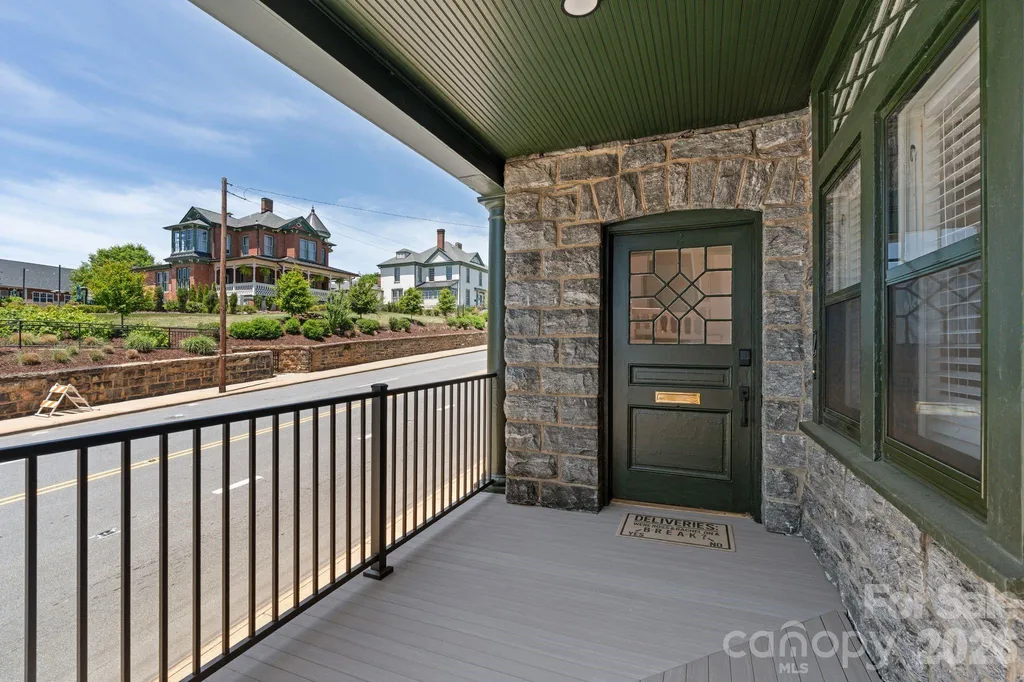 134 Biltmore Avenue Asheville NC 28801