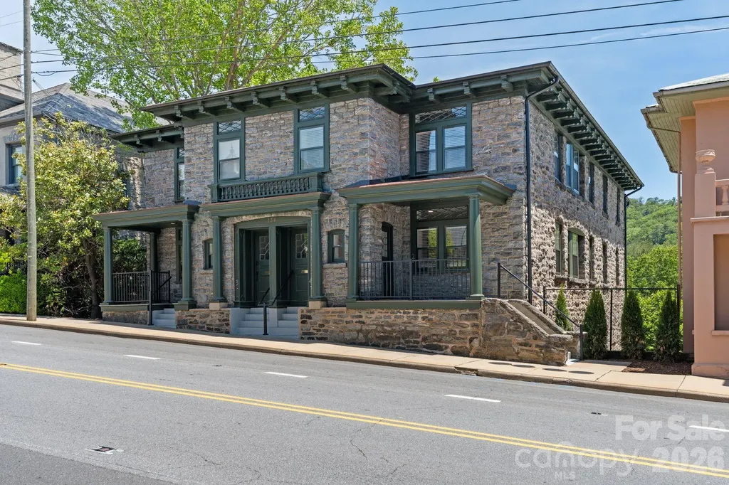 134 Biltmore Avenue Asheville NC 28801