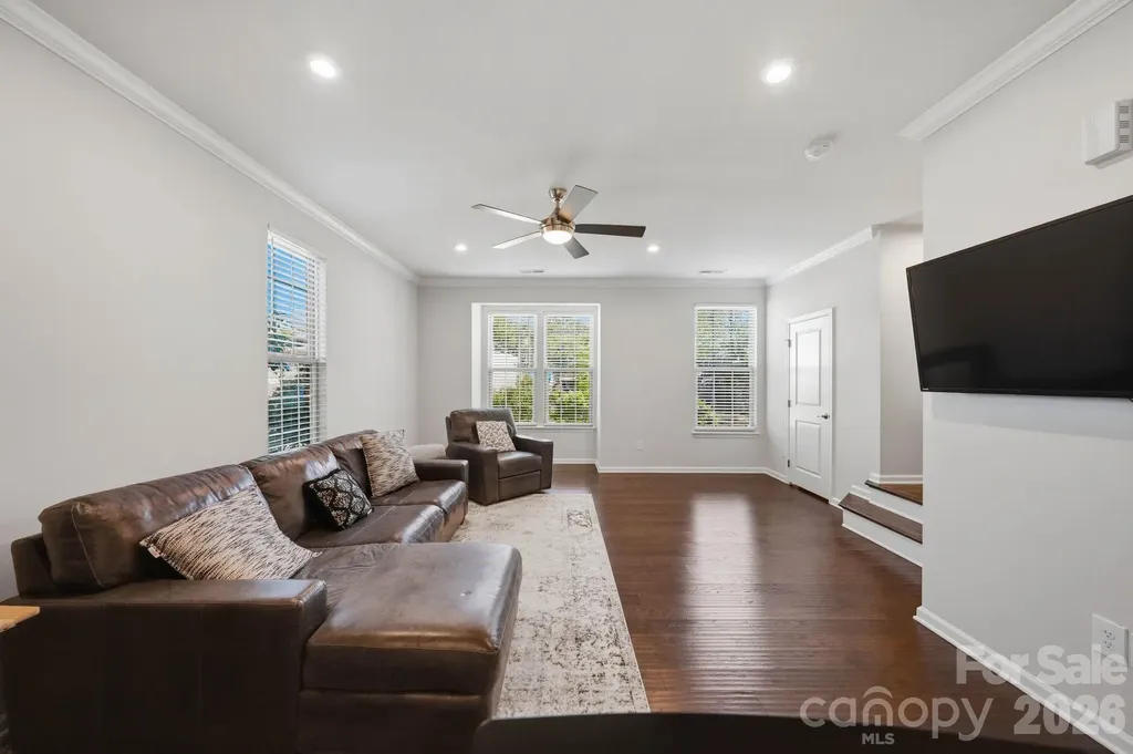 1221 Queen Lyon Court Charlotte NC 28205