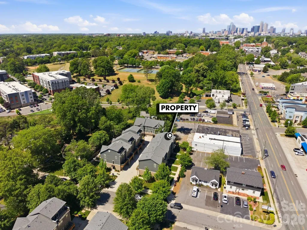 1221 Queen Lyon Court Charlotte NC 28205