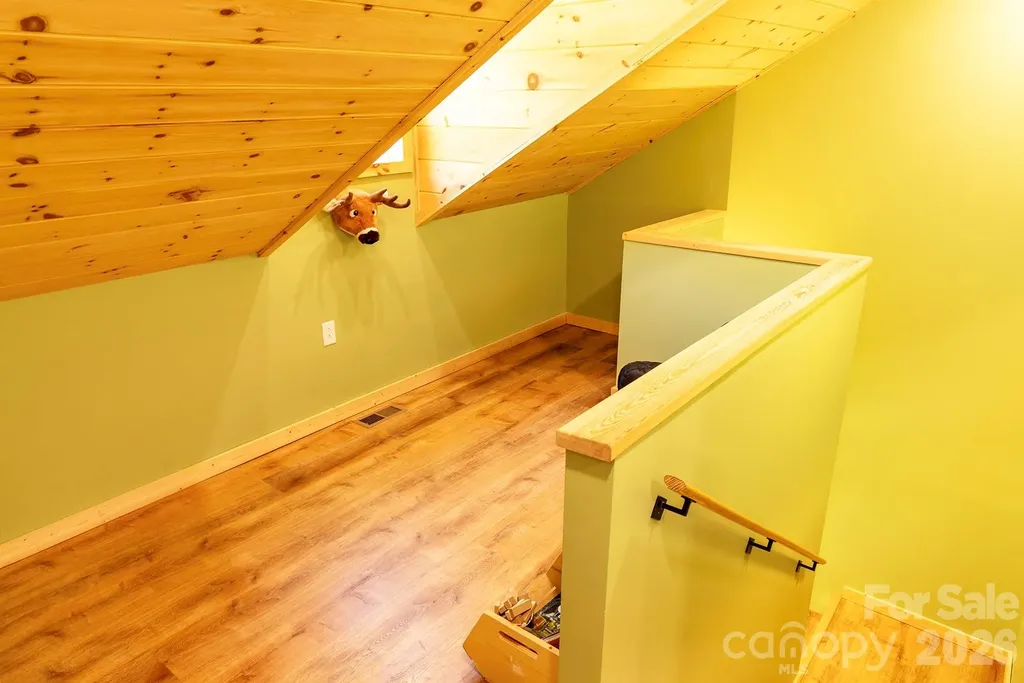 95 Lasso Lane Waynesville NC 28785