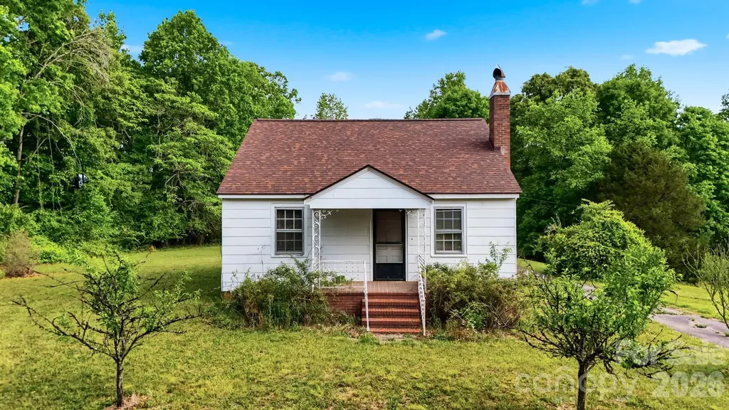 2711 SE 8th Avenue SE Hickory NC 28602