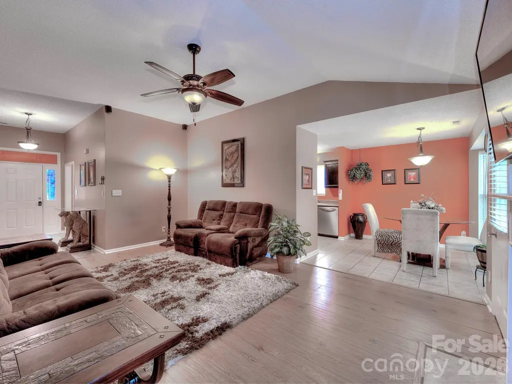 3102 Mintleaf Drive Charlotte NC 28269