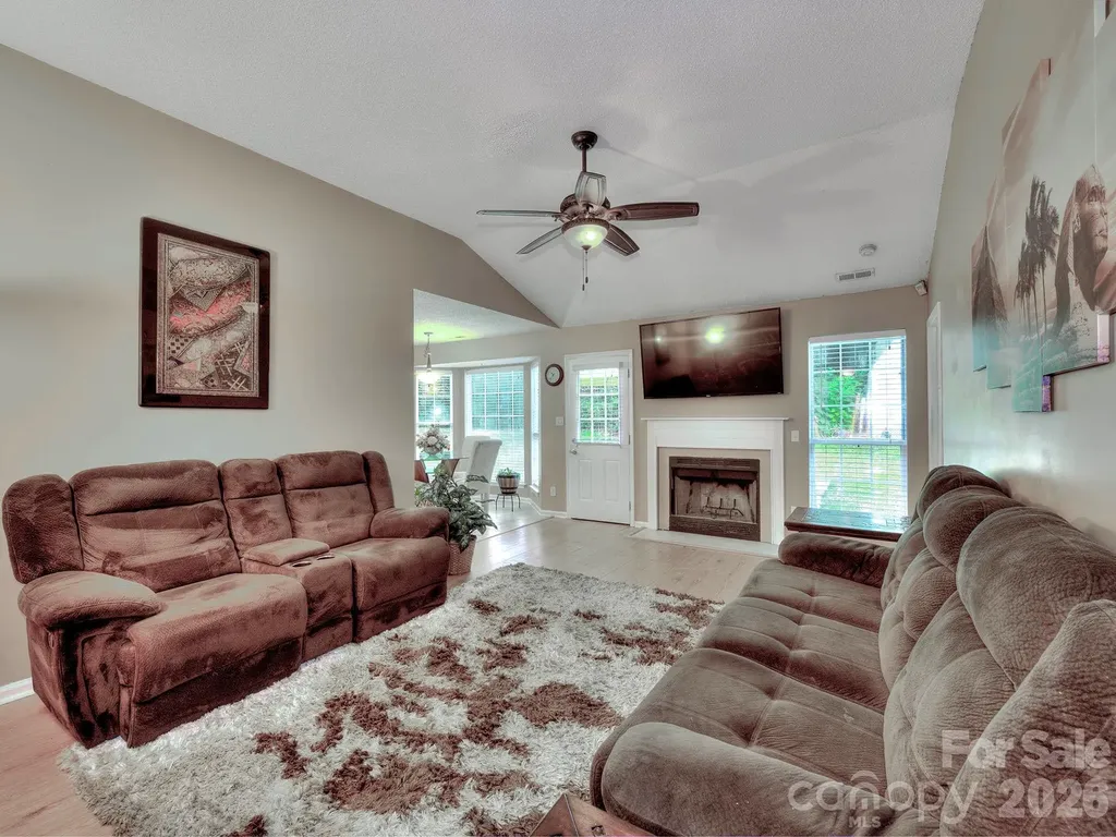 3102 Mintleaf Drive Charlotte NC 28269