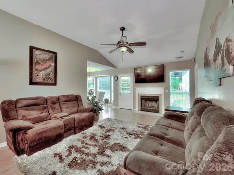 3102 Mintleaf Drive Charlotte NC 28269