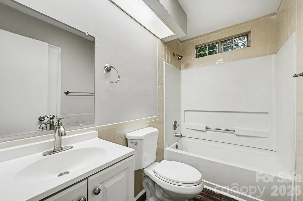 8800 Royal Scot Lane Charlotte NC 28227