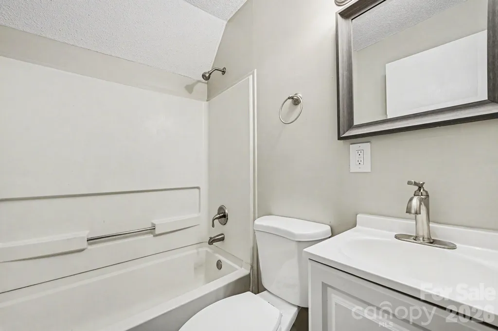 8800 Royal Scot Lane Charlotte NC 28227