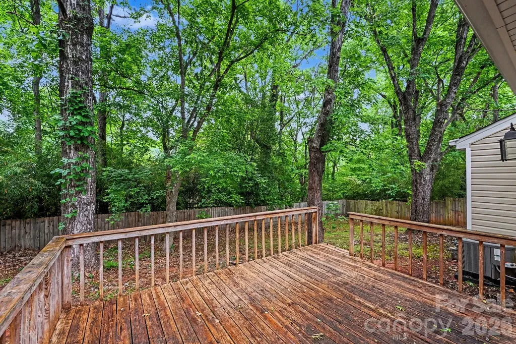 8800 Royal Scot Lane Charlotte NC 28227