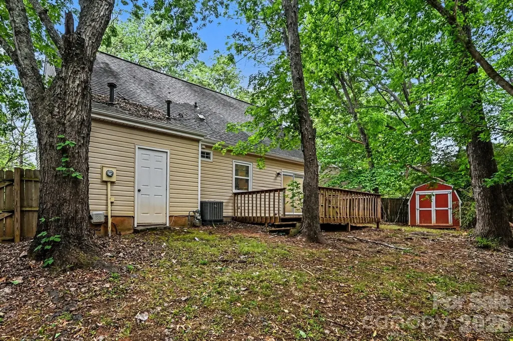 8800 Royal Scot Lane Charlotte NC 28227