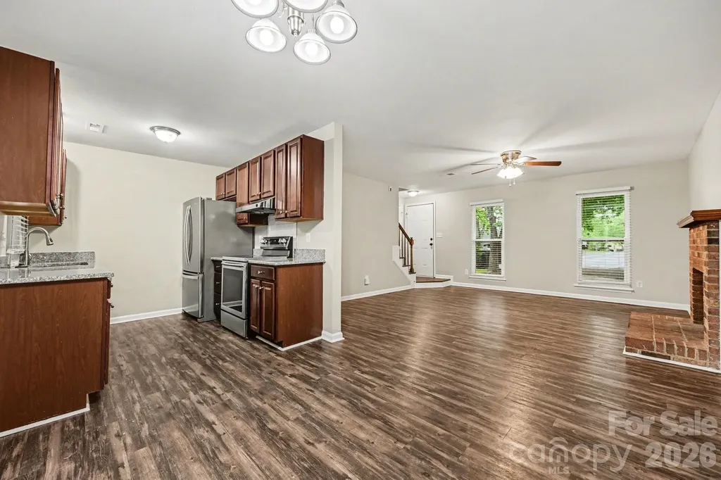 8800 Royal Scot Lane Charlotte NC 28227