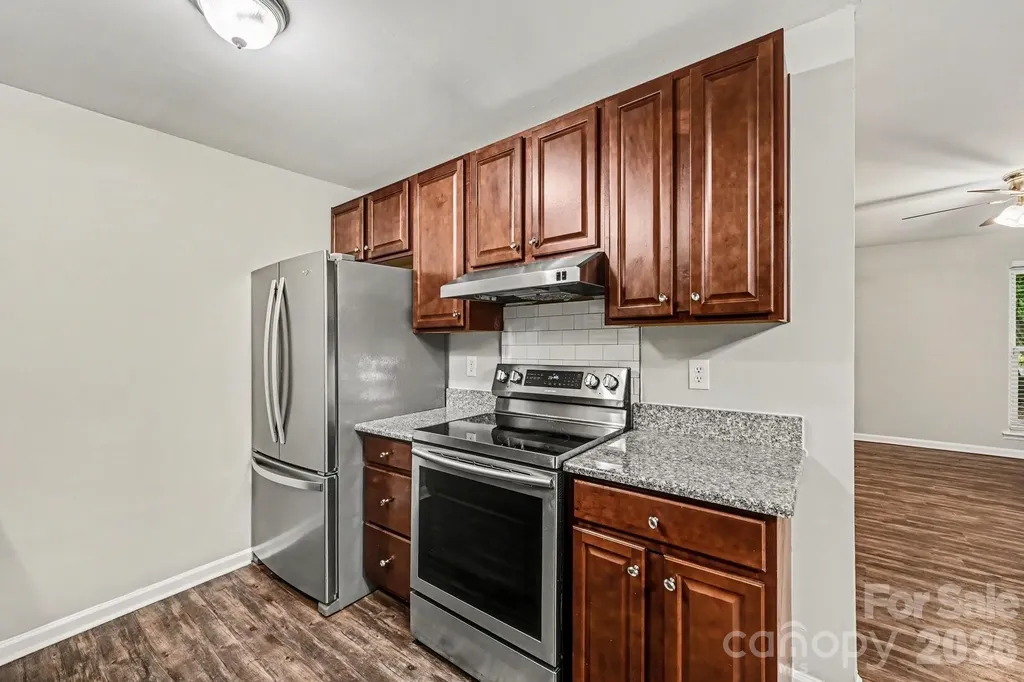 8800 Royal Scot Lane Charlotte NC 28227