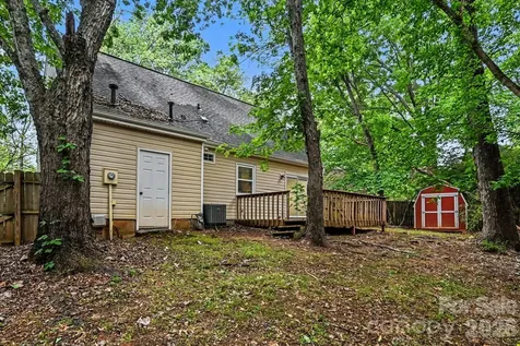 8800 Royal Scot Lane Charlotte NC 28227