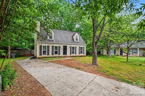 8800 Royal Scot Lane Charlotte NC 28227