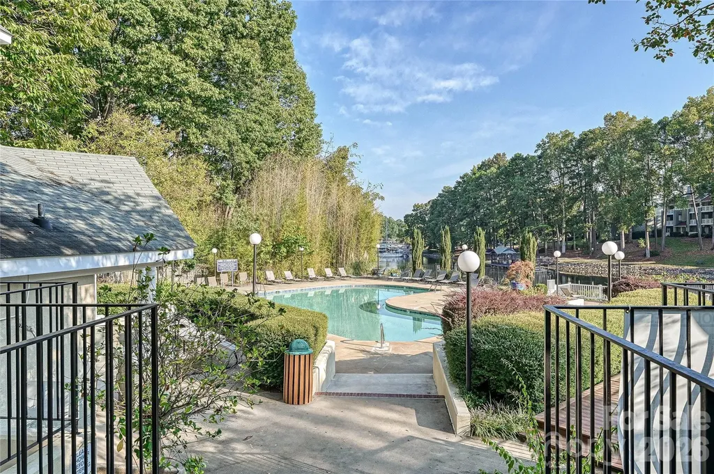 19901 Henderson Road Cornelius NC 28031