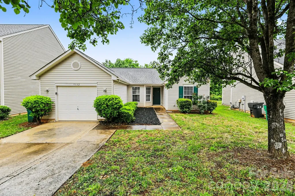 5132 Deerton Road Charlotte NC 28269