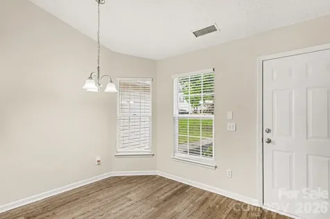 5132 Deerton Road Charlotte NC 28269