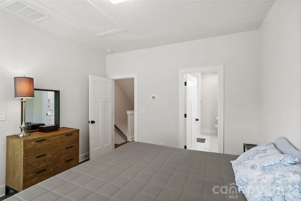 5040 York Park Lane Charlotte NC 28217
