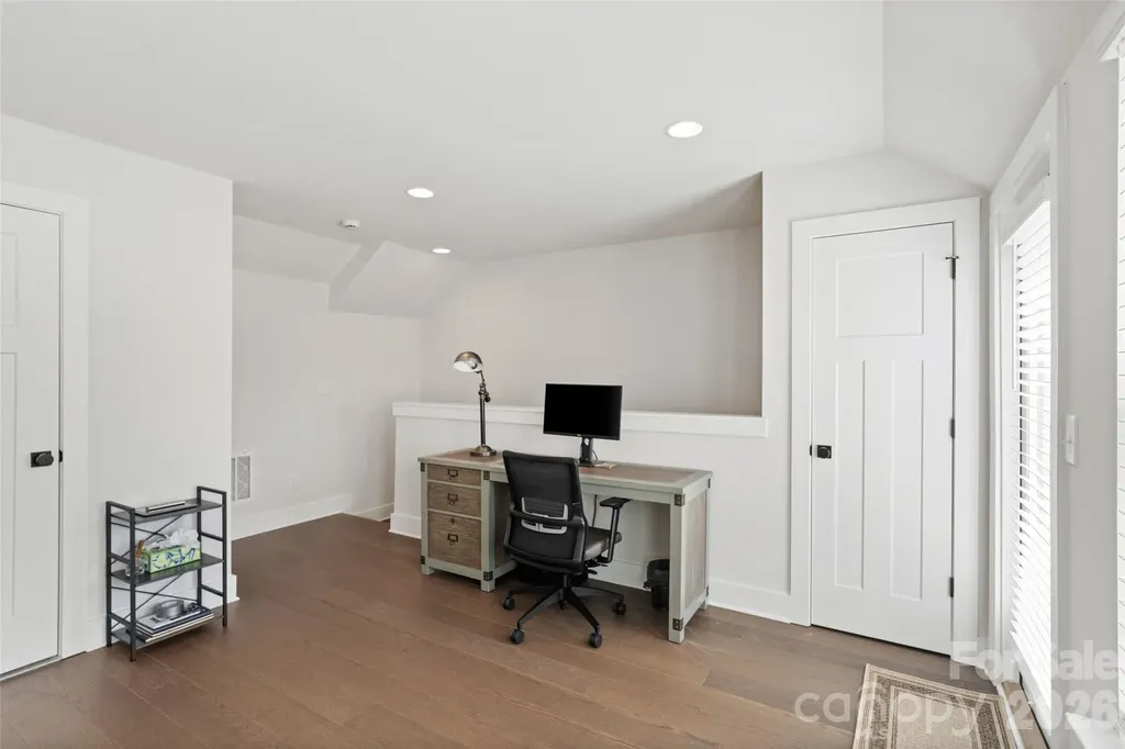 5040 York Park Lane Charlotte NC 28217