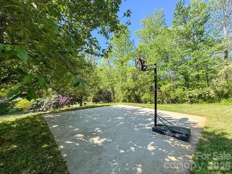52 Briar Patch Road Cullowhee NC 28723