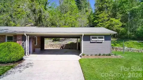 52 Briar Patch Road Cullowhee NC 28723