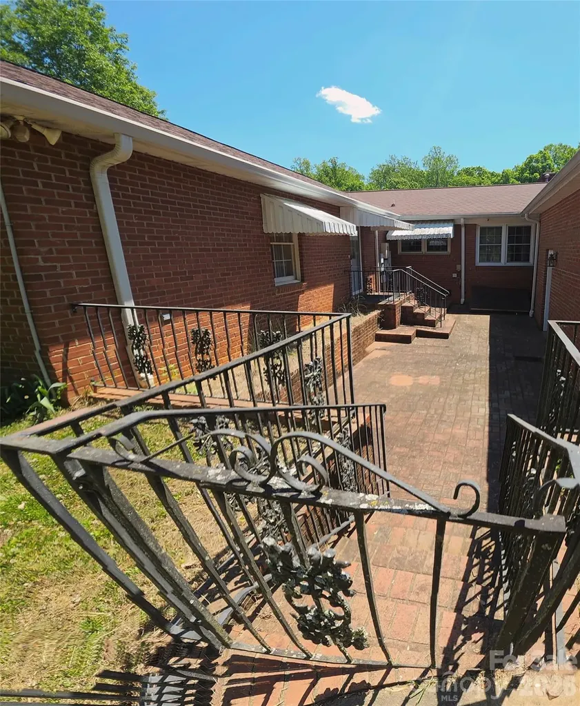 216 Country Club Road Shelby NC 28152