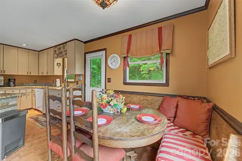 1413 Kitchens Branch Road Sylva NC 28779